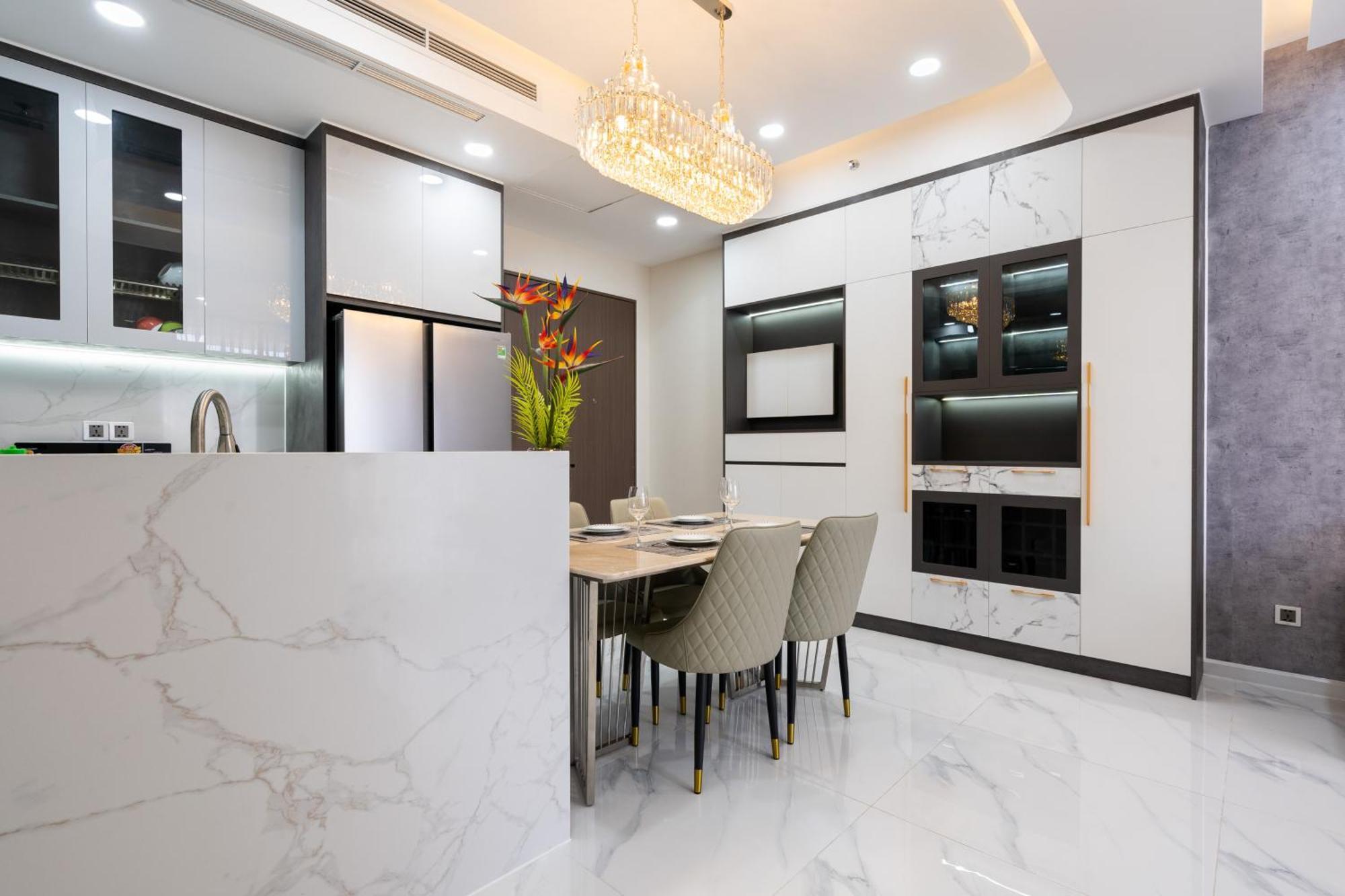 The Peak Midtown Twobedroom With Balcony Хошимин Екстериор снимка
