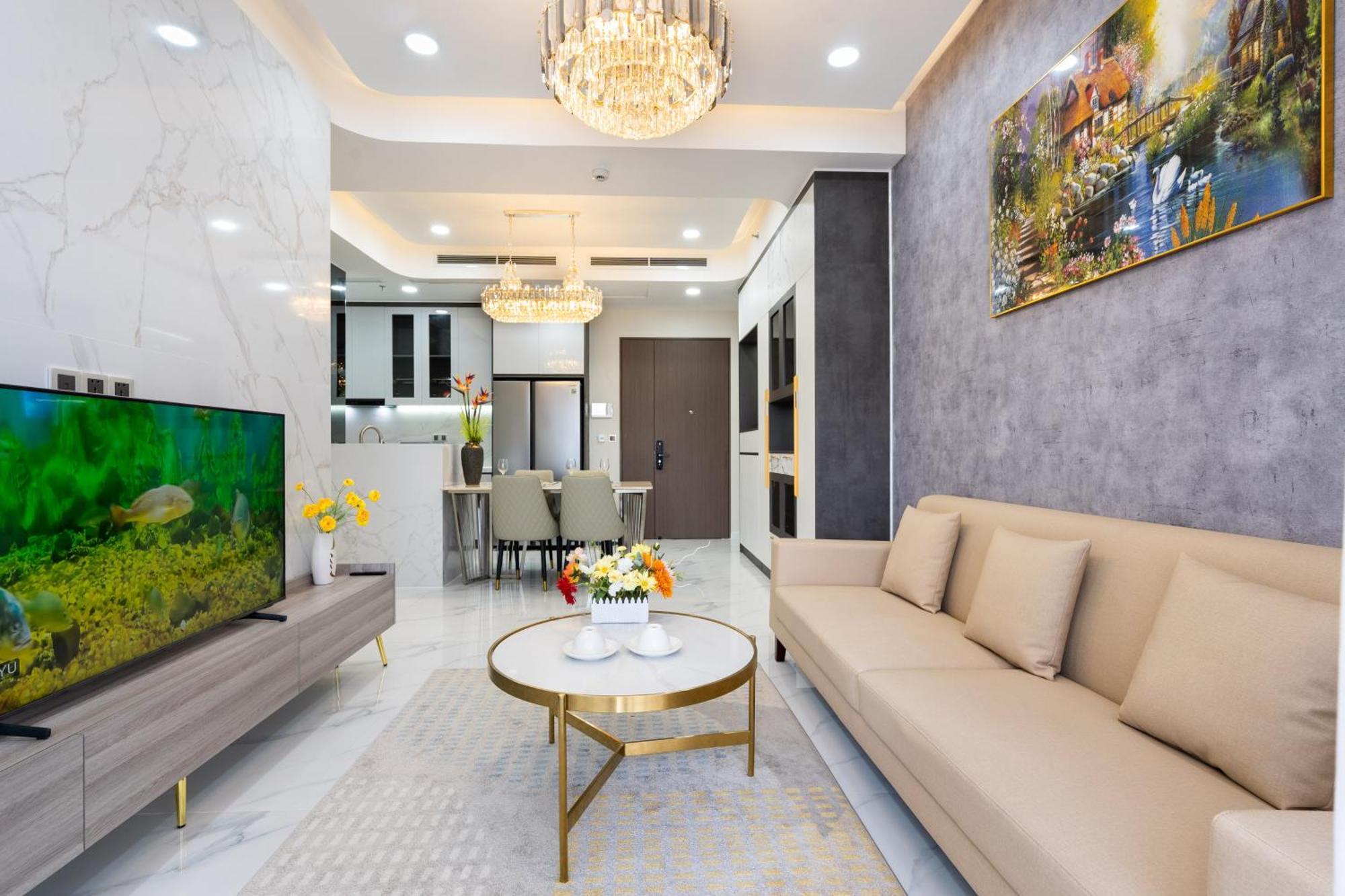 The Peak Midtown Twobedroom With Balcony Хошимин Екстериор снимка